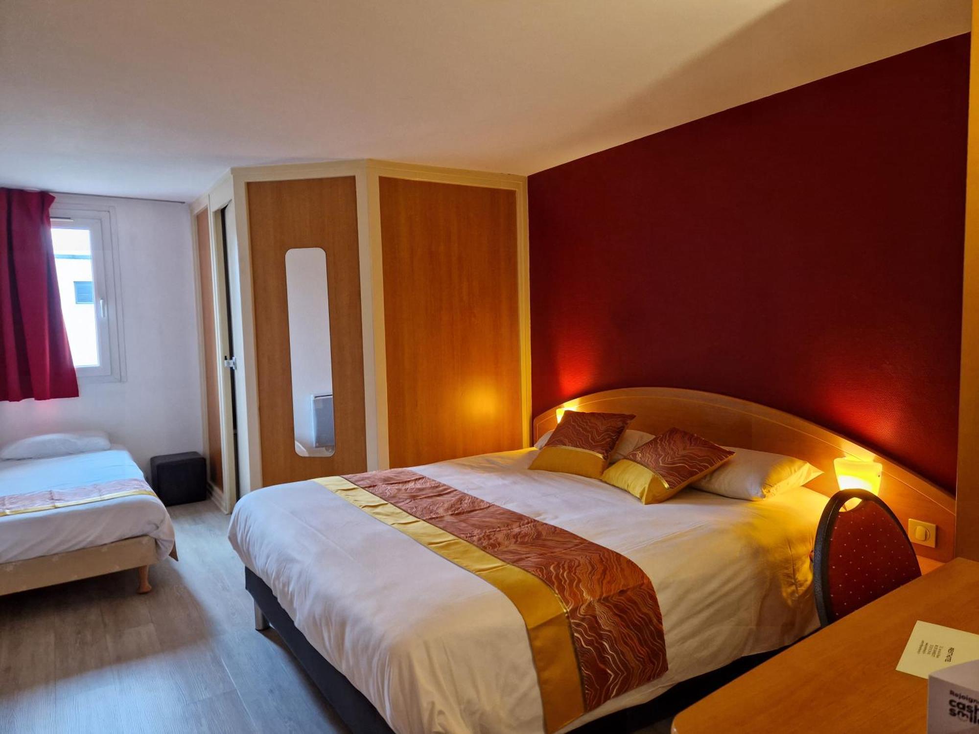 Prest'Hotel Epinal Chavelot Exterior photo