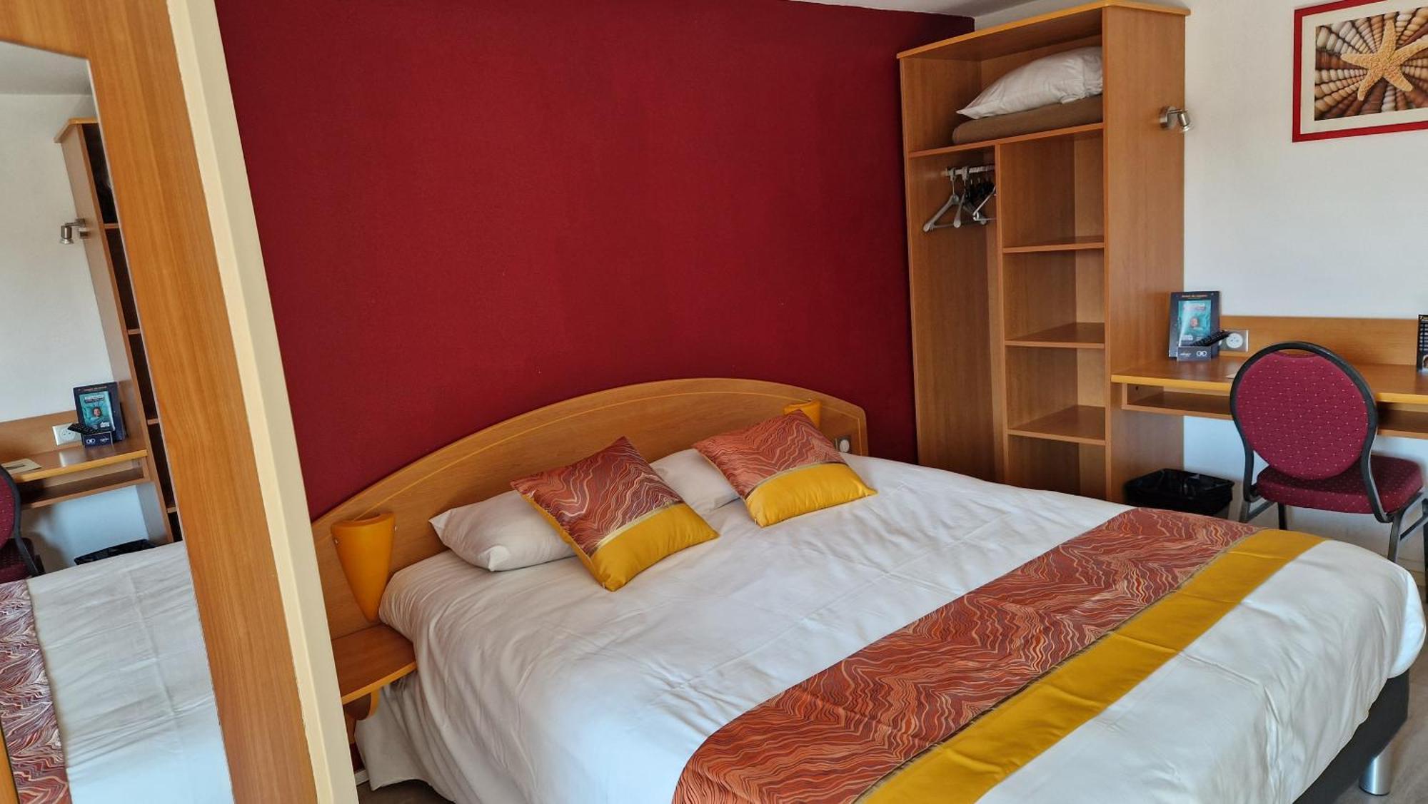Prest'Hotel Epinal Chavelot Exterior photo